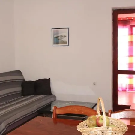 2s Appartamento Pisak