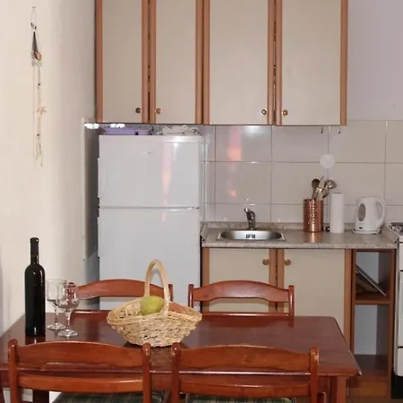 2s Apartment Pisak
